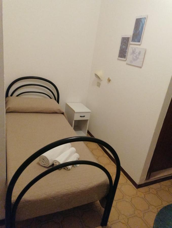 Hotel Magriv Римини Екстериор снимка